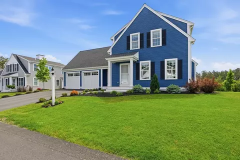9 Blossom Dr, Plymouth, MA 02360