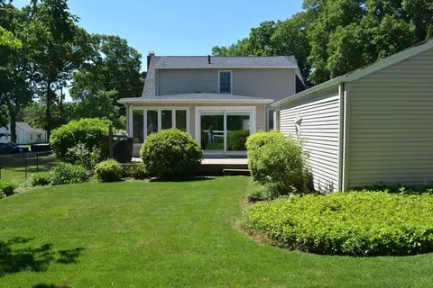 20 Exeter St, West Springfield, MA 01089 photo 42
