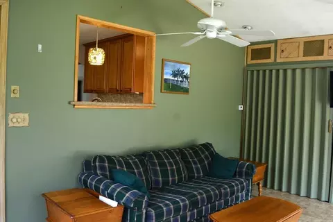 20 Exeter St, West Springfield, MA 01089 photo 18