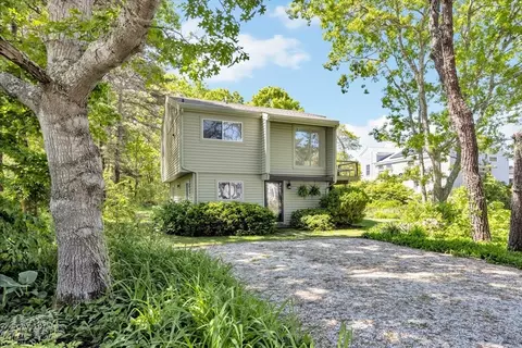 128 Whippoorwill Cir, Mashpee, MA 02649 photo 31
