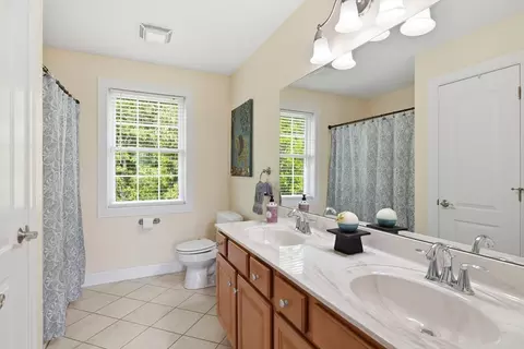 63 Caddyshack Dr, Chicopee, MA 01020 photo 24