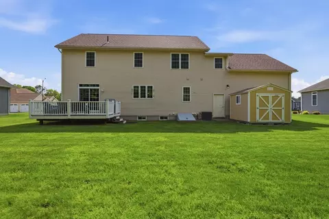 63 Caddyshack Dr, Chicopee, MA 01020 photo 36