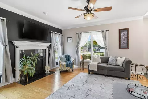 63 Caddyshack Dr, Chicopee, MA 01020 photo 7