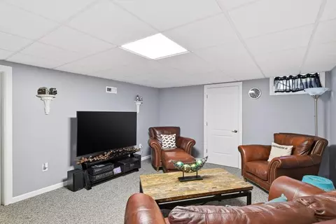 63 Caddyshack Dr, Chicopee, MA 01020 photo 34