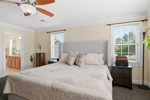 63 Caddyshack Dr, Chicopee, MA 01020 photo 20