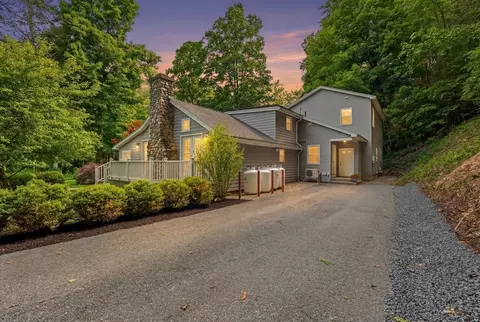 32 Eunice Williams Dr, Greenfield, MA 01301