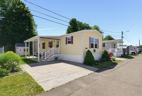 300 E Washington #11 NW, North Attleboro, MA 02760