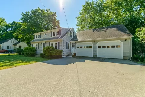 16 Rangeway Rd, Billerica, MA 01862