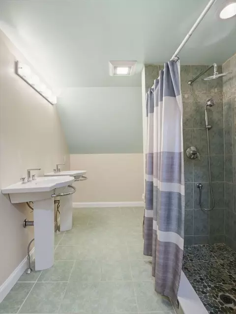 Bath - 53 Willard St, Ayer, MA 01432 photo 3 of 3