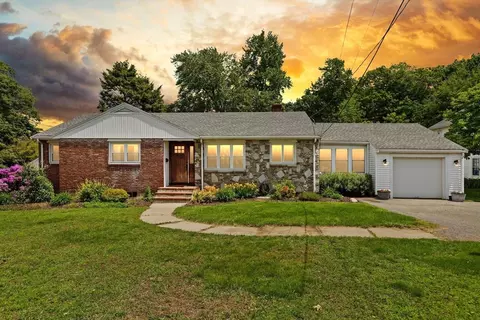 Exterior - 178 Webster St, Needham, MA 02494 photo 3 of 8