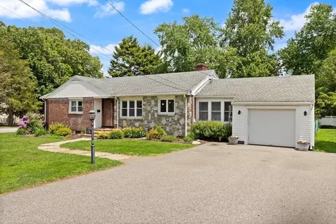 Exterior - 178 Webster St, Needham, MA 02494 photo 5 of 8