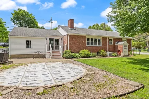 Exterior - 178 Webster St, Needham, MA 02494 photo 7 of 8