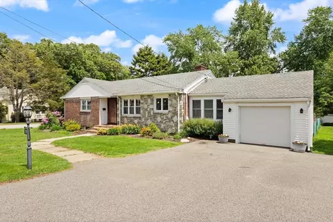 Exterior - 178 Webster St, Needham, MA 02494 photo 4 of 8