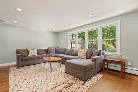 Living - 178 Webster St, Needham, MA 02494 photo 3 of 4