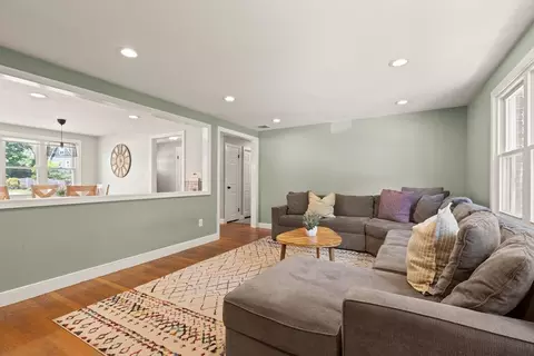 Living - 178 Webster St, Needham, MA 02494 photo 4 of 4
