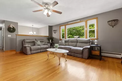 79 Martin Rd, Reading, MA 01867 photo 4