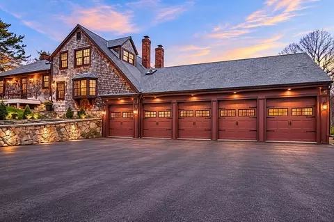 215 Sohier St # A, Cohasset, MA 02025