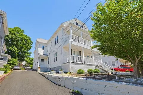72 Dysart St, Quincy, MA 02169