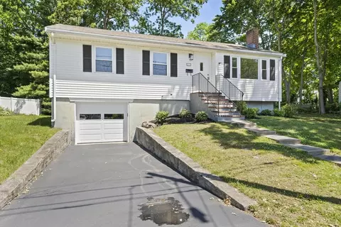 21 Pauline St, Randolph, MA 02368