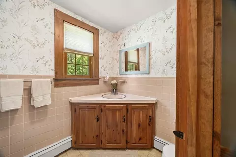71 E Main St, Middleboro, MA 02346 photo 18