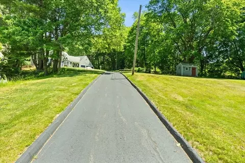 71 E Main St, Middleboro, MA 02346 photo 9