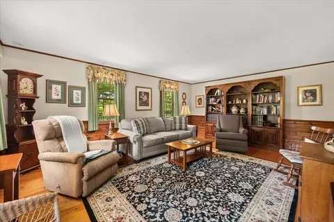 71 E Main St, Middleboro, MA 02346 photo 17