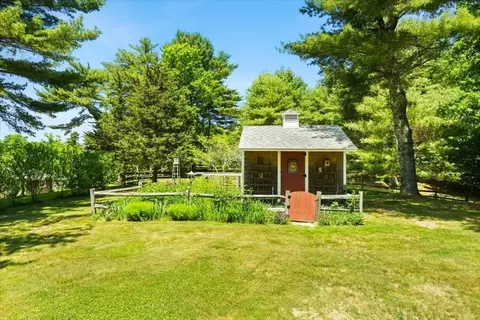 71 E Main St, Middleboro, MA 02346 photo 8