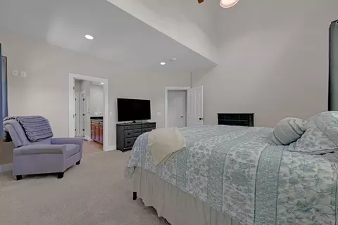 Bedroom - 59 James Rd, Ware, MA 01082 photo 2 of 4