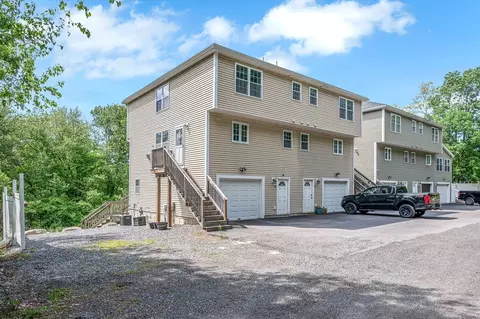 18 Bartlett Ave #18, Chelmsford, MA 01824