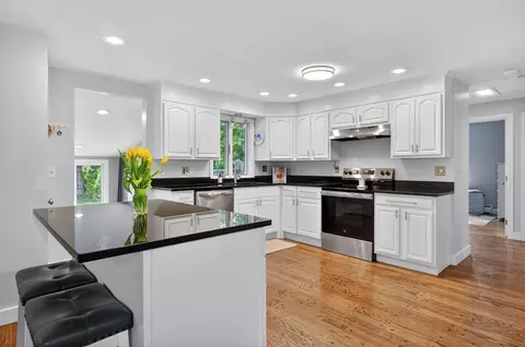 31 Mount View Dr, Clinton, MA 01510 photo 4