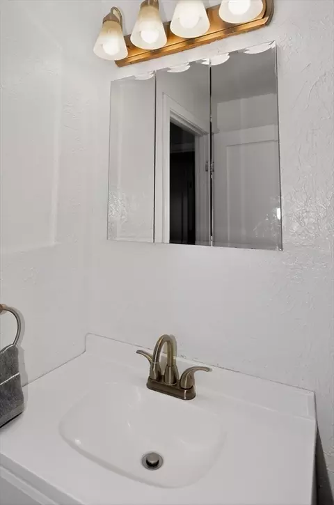 31 Mount View Dr, Clinton, MA 01510 photo 22