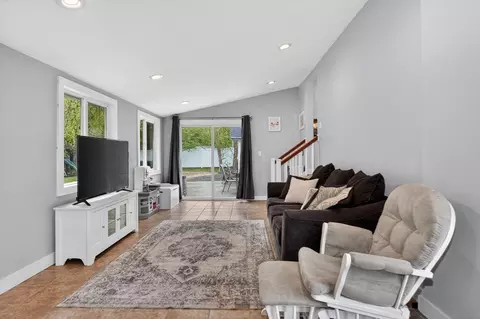 31 Mount View Dr, Clinton, MA 01510 photo 14