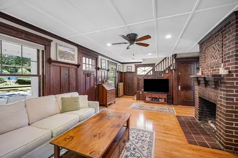 18 Wells Rd, Reading, MA 01867 photo 4