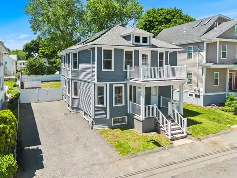 18 Mystic St, Medford, MA 02155
