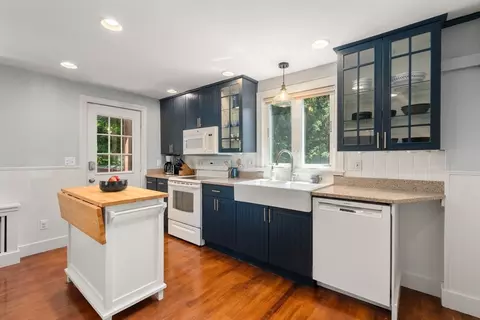 48 Cedar St, Dedham, MA 02026 photo 7
