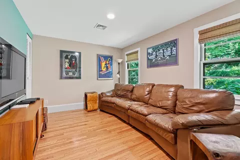42 Temple Rd, Wellesley, MA 02482 photo 10