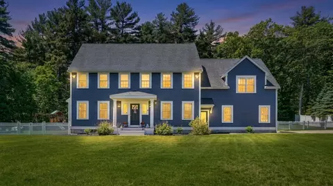 3 Bristol Pond Dr, Norfolk, MA 02056