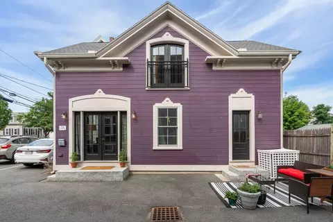 2 Dearborn # R, Salem, MA 01970