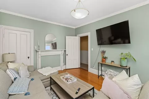 725 E 3rd St, Boston, MA 02127 photo 6