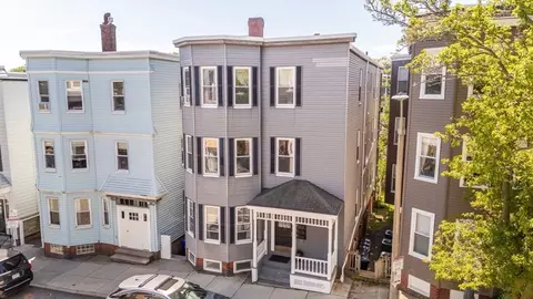 725 E 3rd St, Boston, MA 02127