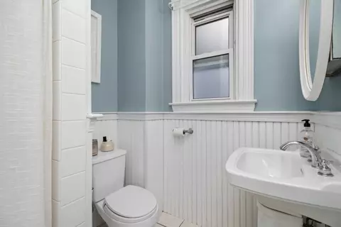 725 E 3rd St, Boston, MA 02127 photo 25