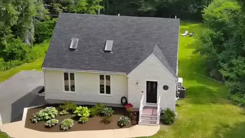 46 Old Powder House Rd, Lakeville, MA 02347