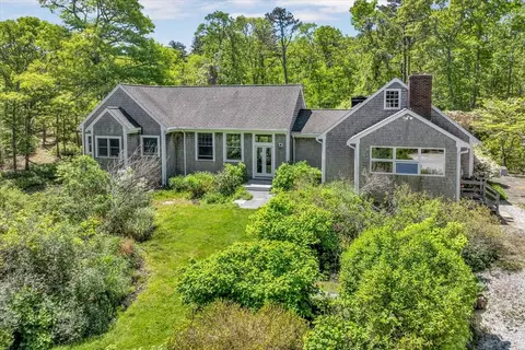 988 Crowells Bog Rd, Brewster, MA 02631