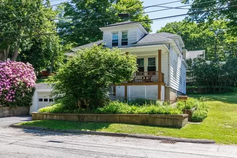 81 Monadnock St, Gardner, MA 01440