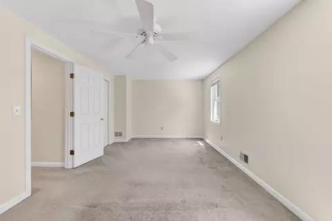 Bedroom - 90 Shellback Way #90, Mashpee, MA 02649 photo 5 of 6