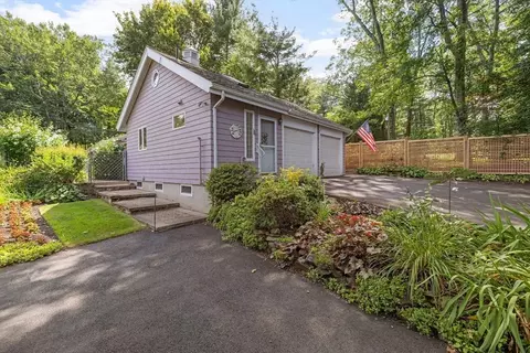 Exterior - 34 Spring St, Lexington, MA 02421 photo 7 of 8