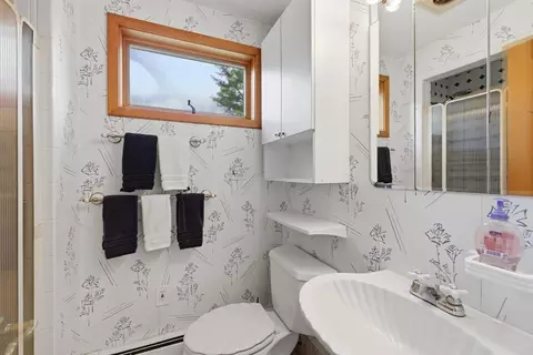 Bath - 34 Spring St, Lexington, MA 02421 photo 3 of 3