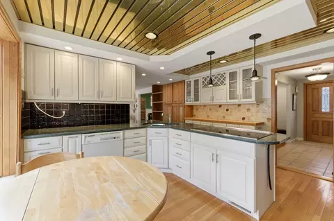 Kitchen - 34 Spring St, Lexington, MA 02421 photo 2 of 6