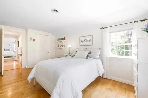 Bedroom - 212 Broad Meadow Rd, Needham, MA 02492 photo 3 of 5