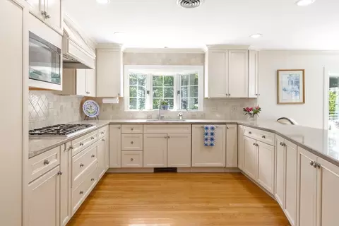 Kitchen - 212 Broad Meadow Rd, Needham, MA 02492 photo 3 of 3